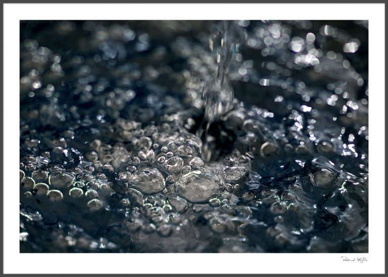 The cradle of the aquamarine